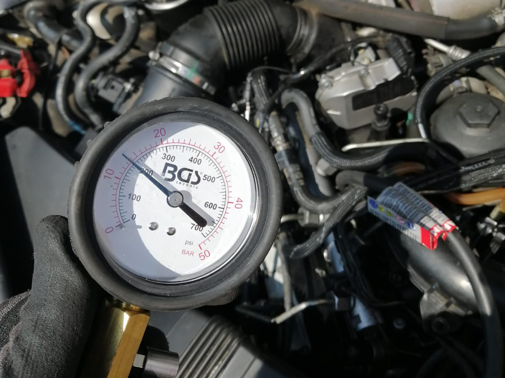 Autoinspektion und Wartung